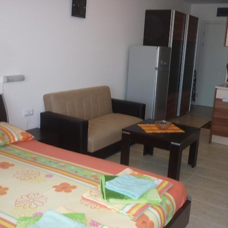 Ganozliev'S Apartments In Kavatsi Area سوزوبول المظهر الخارجي الصورة